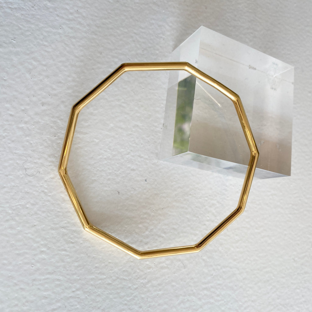 Thick Decagon Bangle in Gold