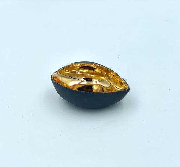 Small Scoop Vessel
